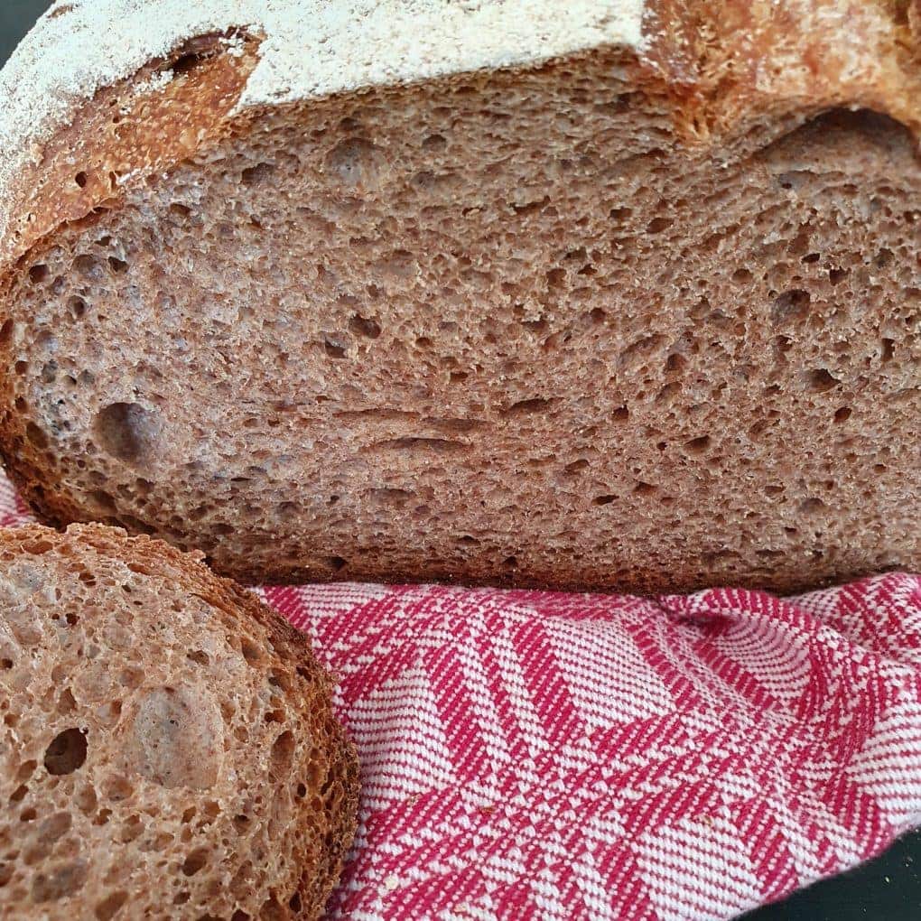 Brot aus der alten Getreidesorten Rotkorn