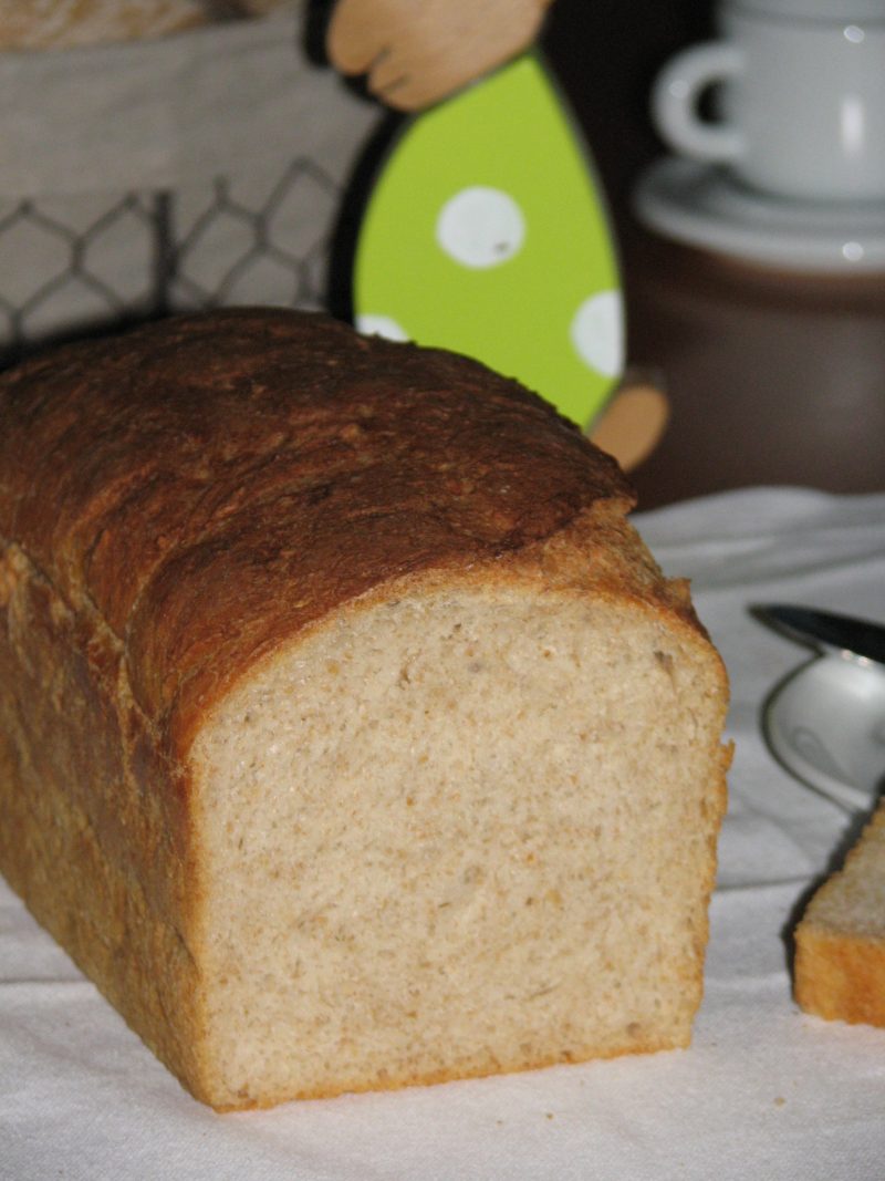 Einkorn-Buttermilch-Toast