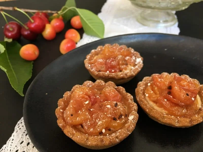 Kirsch-Schmand-Törtchen