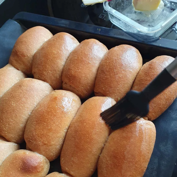 Einback fertig gebacken auf dem Blech